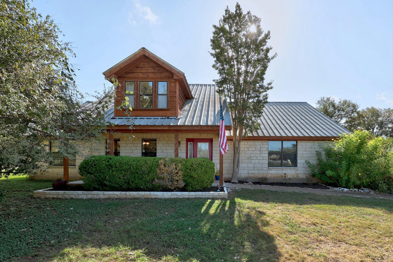 301 Oak Forest Cv — exterior