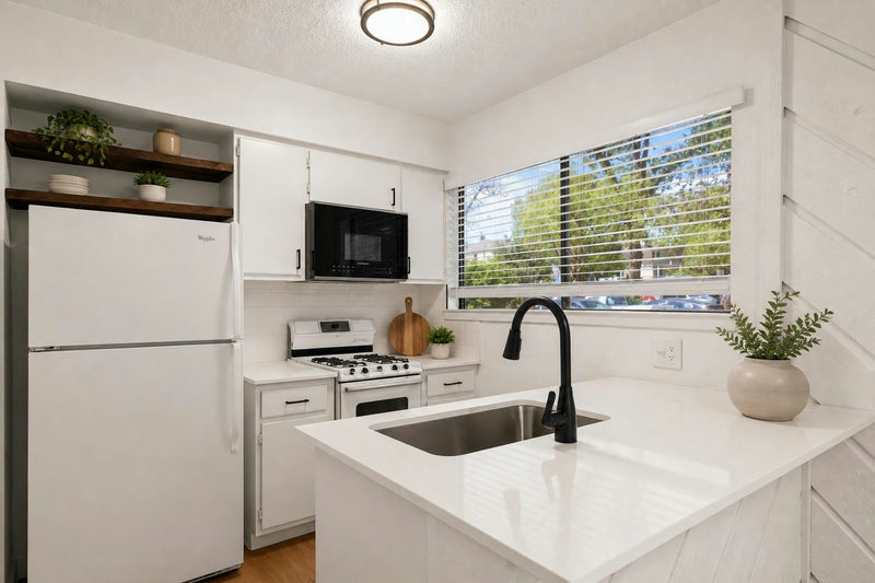 4205 Speedway Ave #112