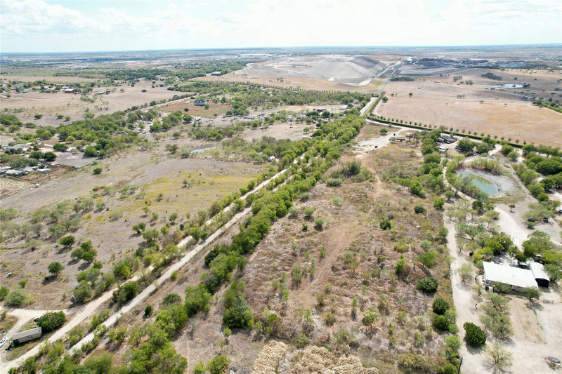 10823 Old Lockhart Rd — exterior