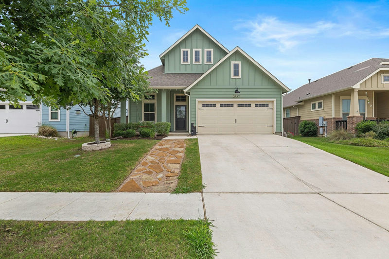 2137 Ringstaff Rd — exterior
