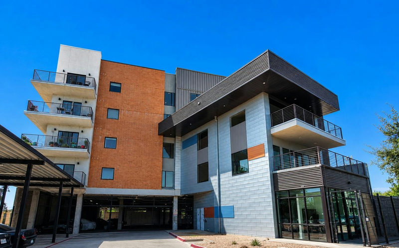 6444 Burnet Rd #305 — exterior
