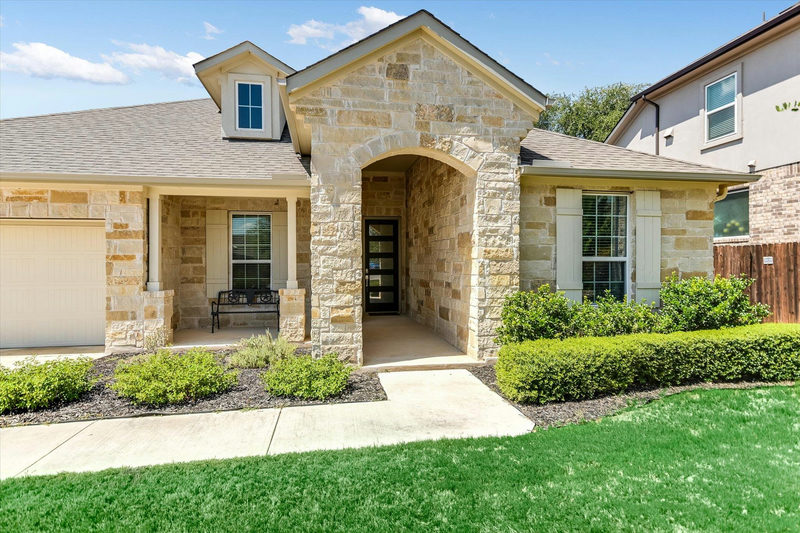 2313 Bridges Ranch Rd — exterior