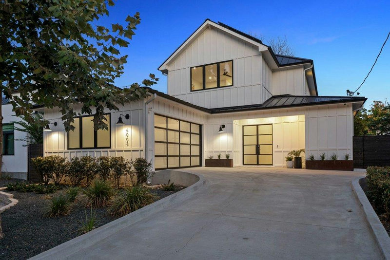 6003 Grover Ave — exterior