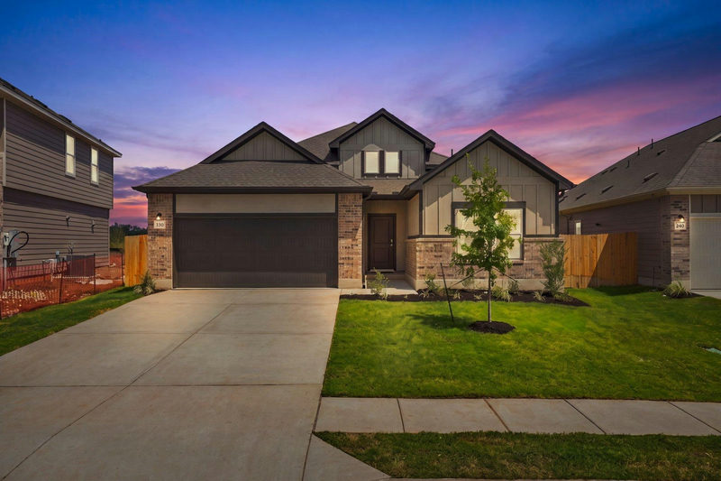 153 Ayres Horn — exterior