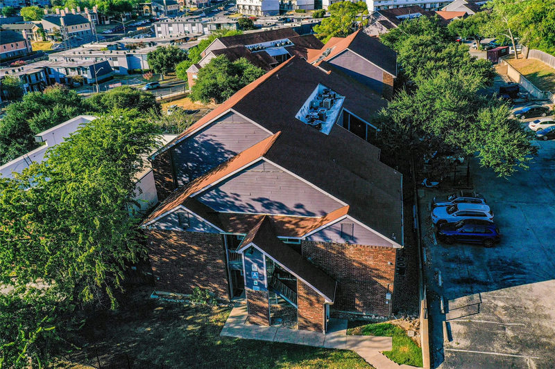 1840 Burton Dr #227 — exterior