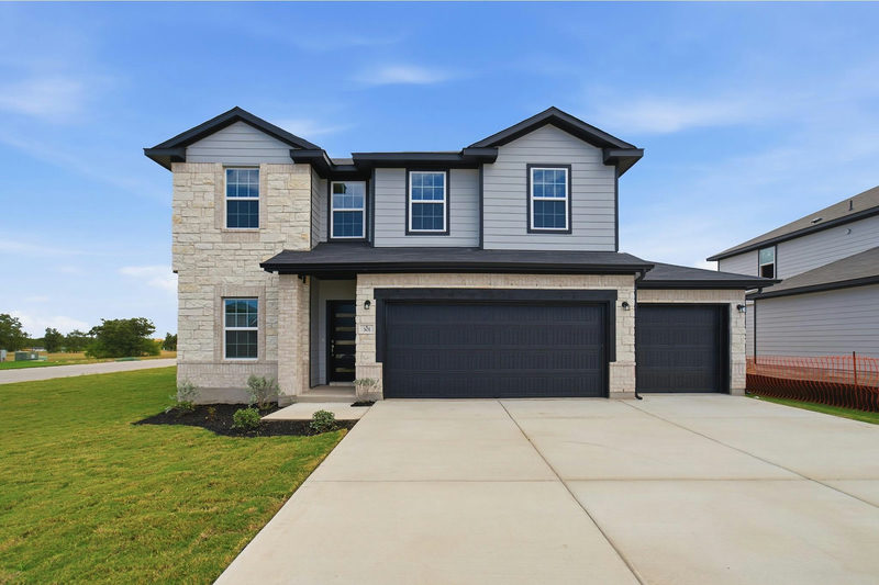 301 Gene Ray Ave — exterior