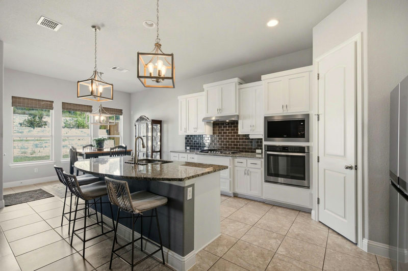 324 Stoney Point Rd — exterior