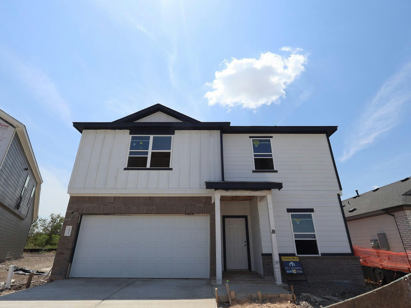 7425 Pullman Cv — exterior