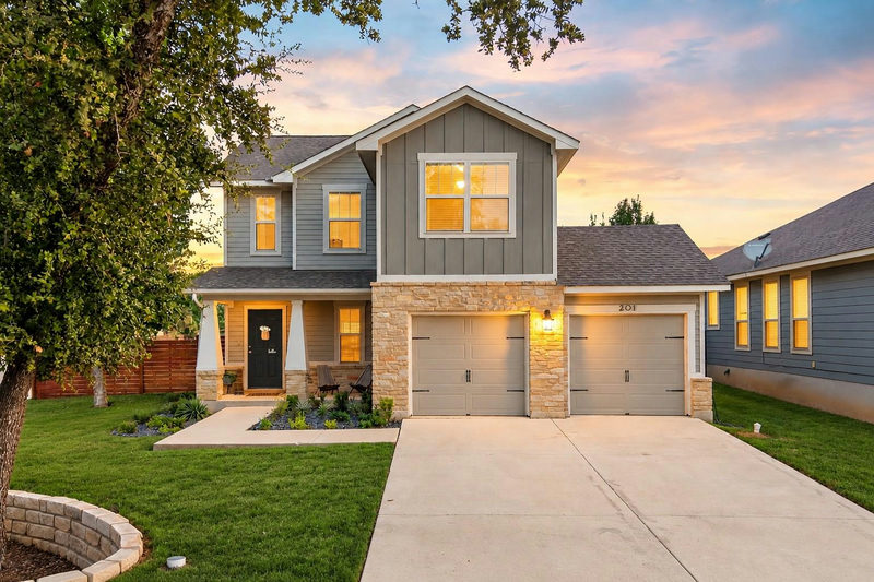201 Trellis Blvd — exterior
