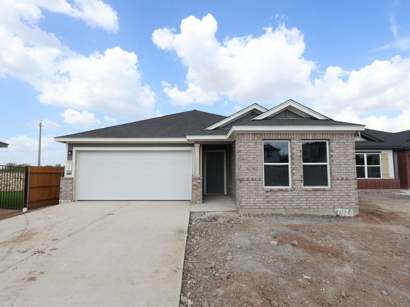7420 Pullman Cv — exterior