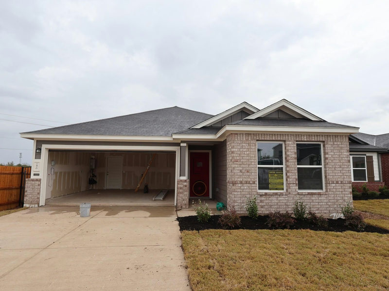7420 Pullman Cv — exterior