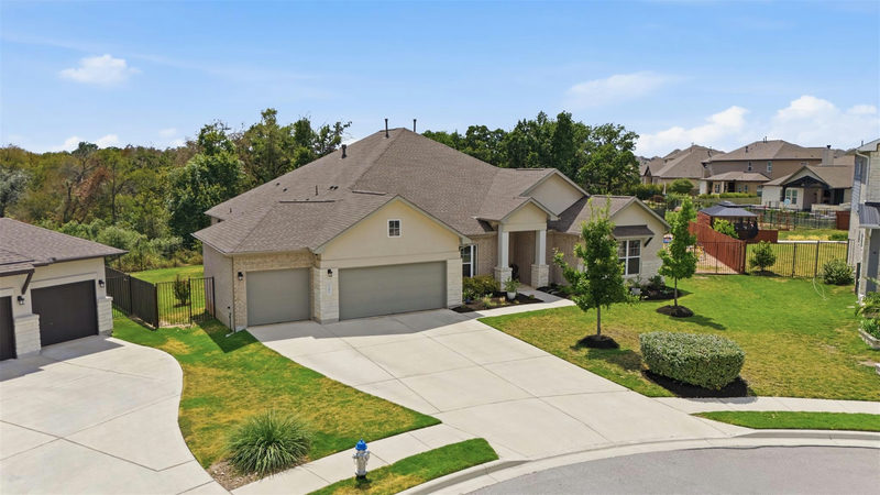 501 Great Lawn Cv — exterior