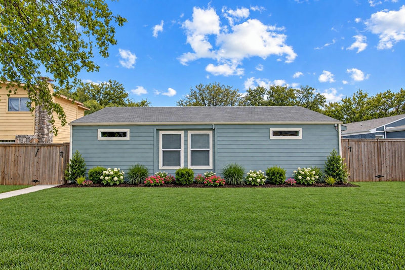 4413 Teri Rd — exterior