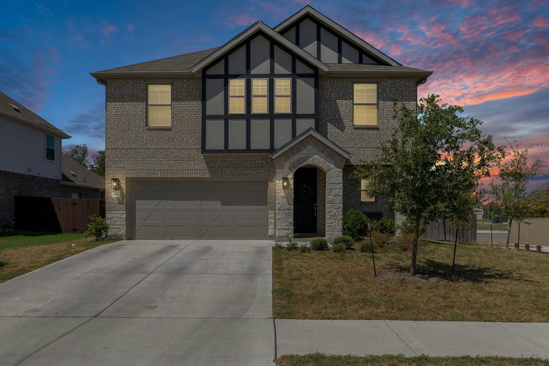 100 Windgate Dr — exterior