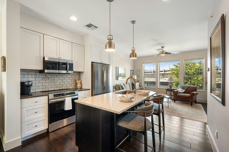 2207 Pasadena Dr #10 — exterior