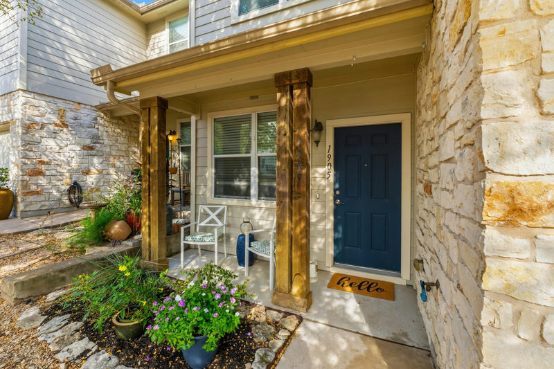 512 Eberhart Ln #1905 — exterior