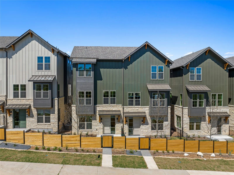3500 Pecan Springs Rd #4 — exterior