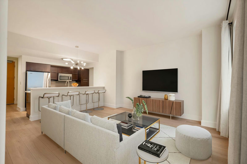 603 Davis St #907 — exterior