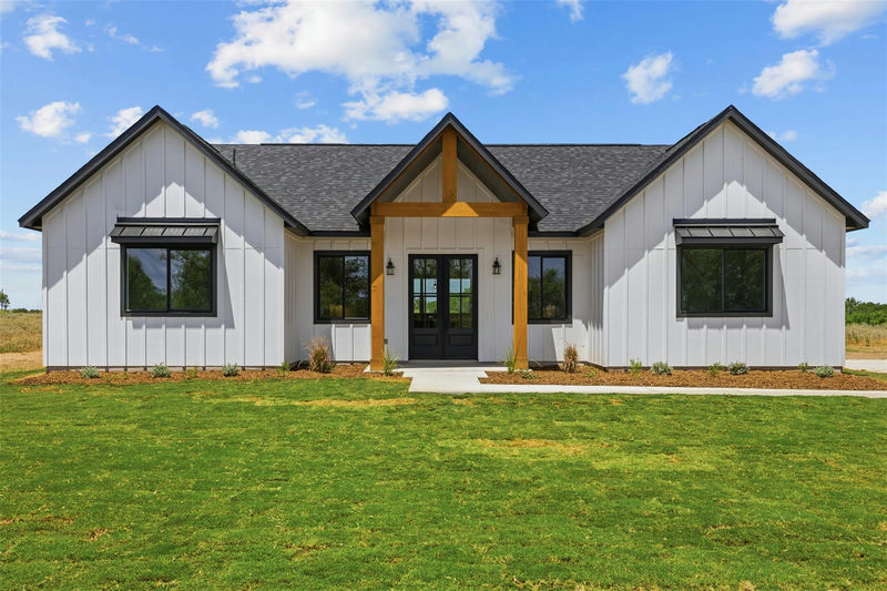 1550 Barth Rd — exterior