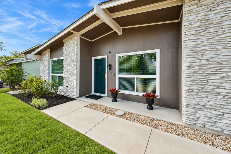 511 Arbor Ln — exterior