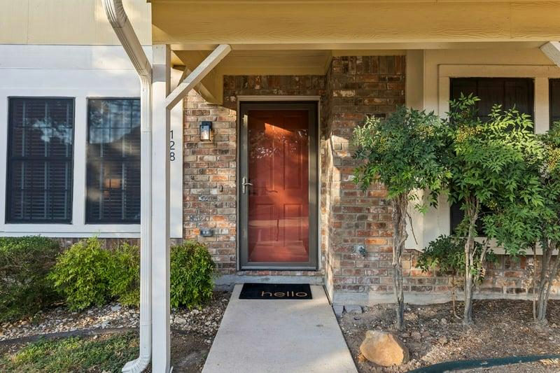 11901 Swearingen Dr #128 — exterior