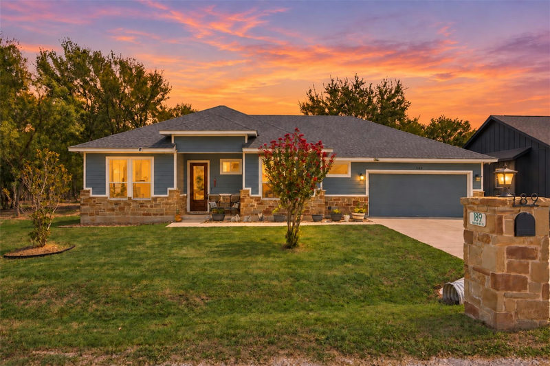 189 Waikakaaua Dr — exterior