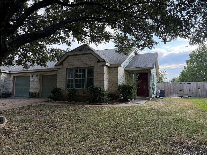 172 Prairie Springs Loop — exterior