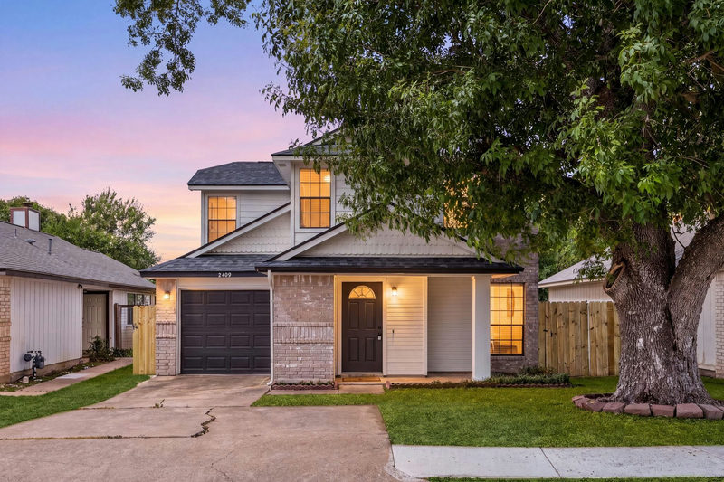 2409 Dowd Ln — exterior
