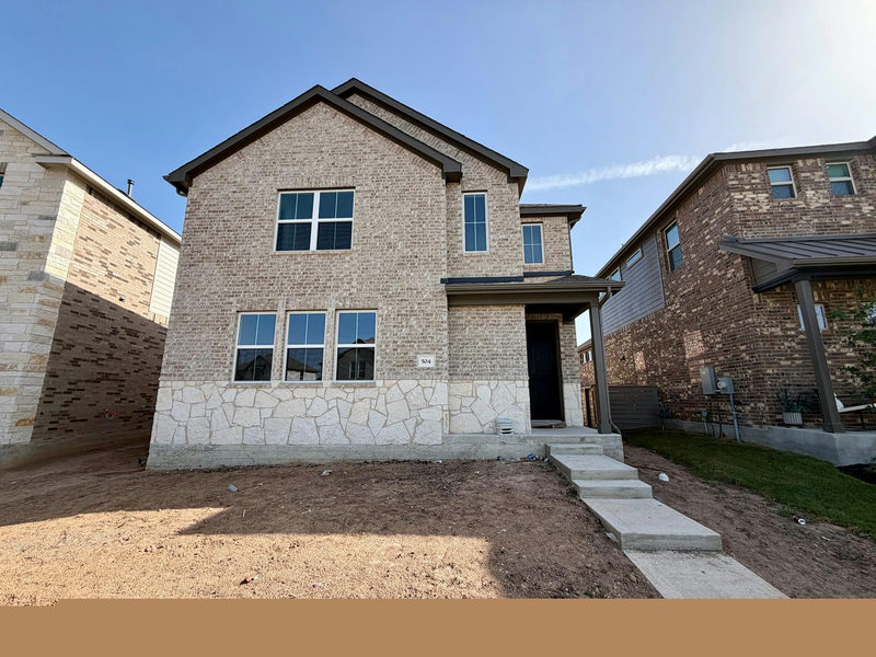 504 Bloomington Loop — exterior