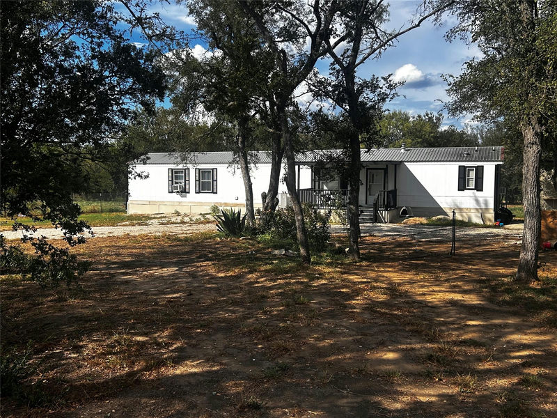 400 Ride Out Blvd — exterior