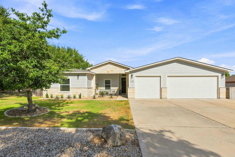 2111 American Dr — exterior