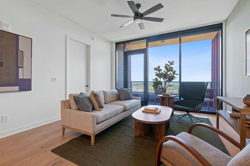 84 East Ave #1705 — exterior