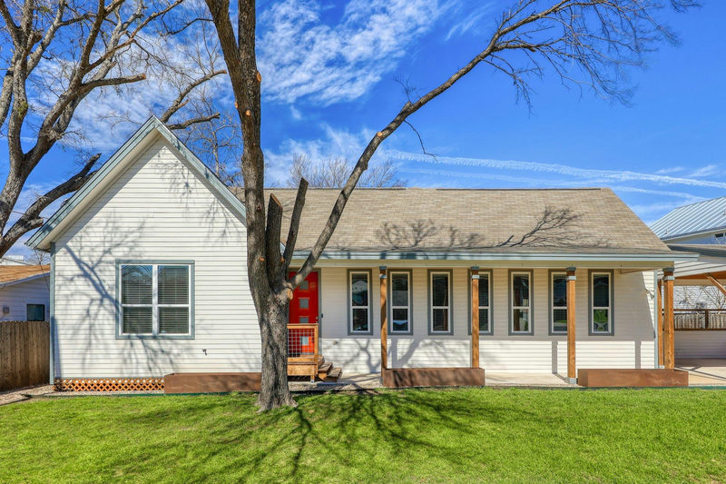 1704 Webberville Rd — exterior