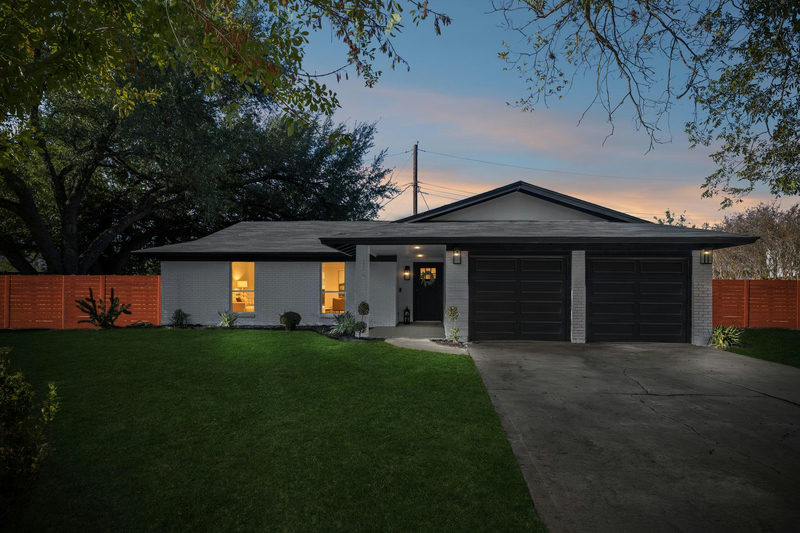 11513 June Dr — exterior