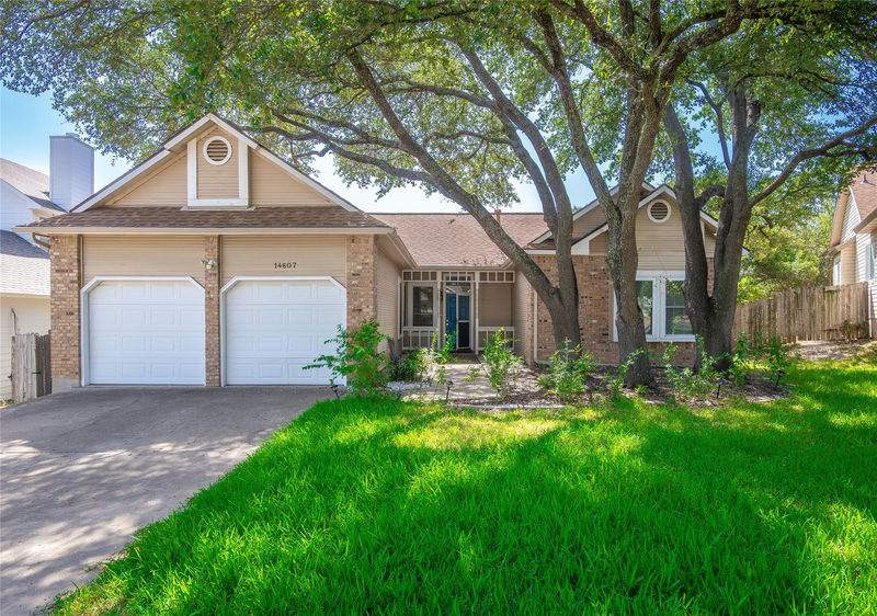 14607 Sandy Side Dr — exterior