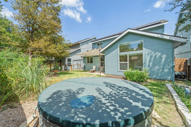 301 W Stassney Ln #20 — exterior