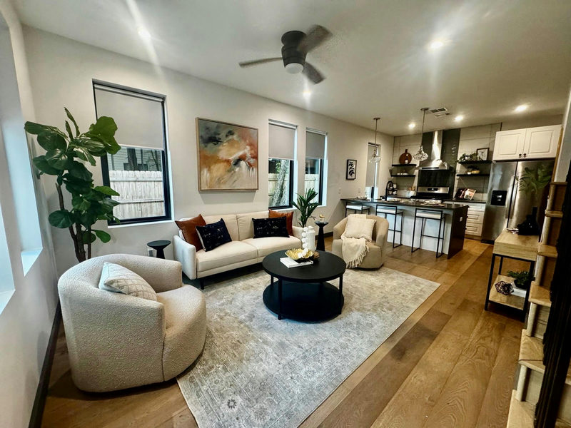 5307 Harmon Ave #2 — exterior