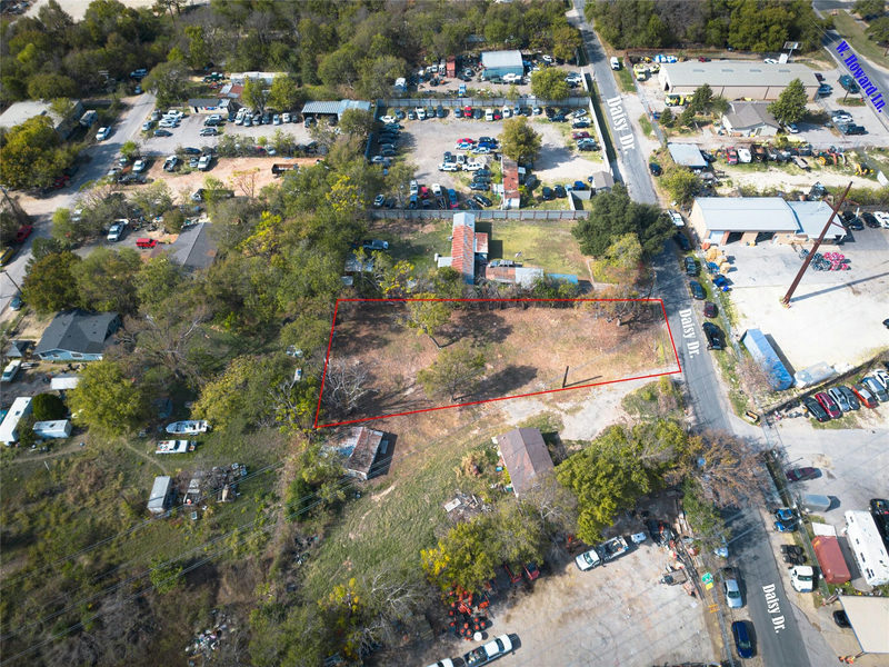 2307 Daisy Dr — exterior