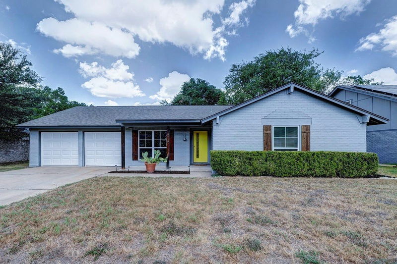 1414 Manford Hill Dr — exterior