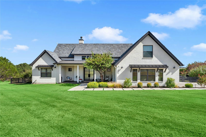 328 First Down Dash — exterior