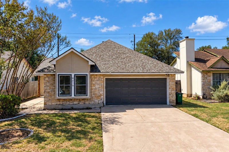 4019 Alexandria Dr — exterior