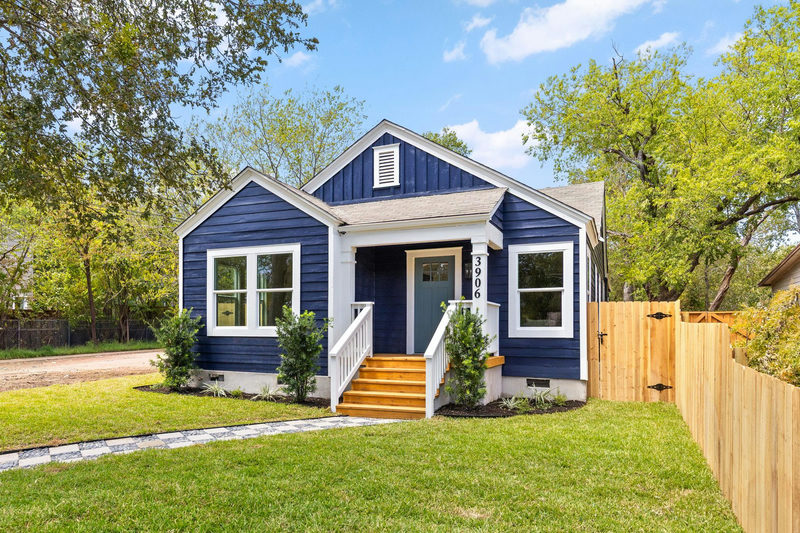 3906 Willbert Rd — exterior