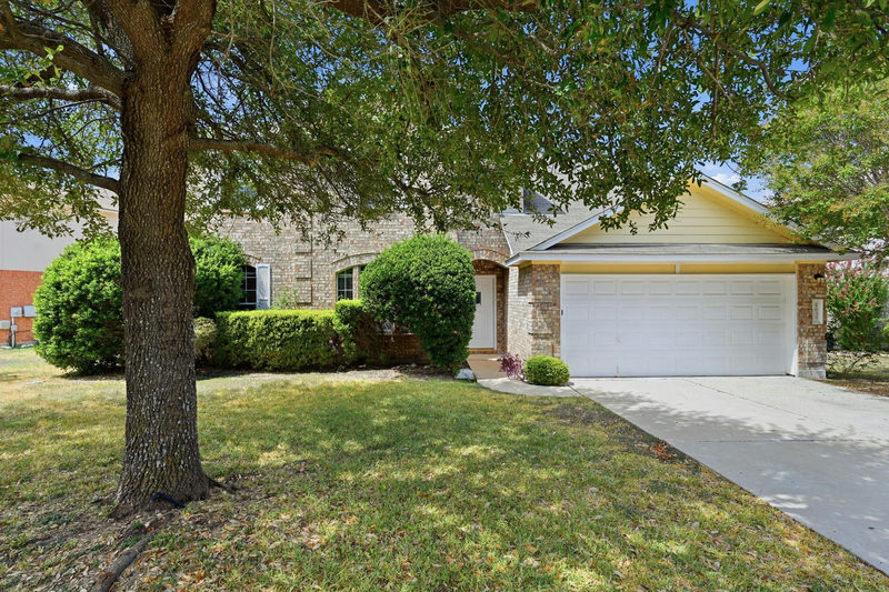 1635 Abbey Ln — exterior
