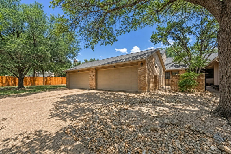 7205 Waldon Dr #N208 — exterior