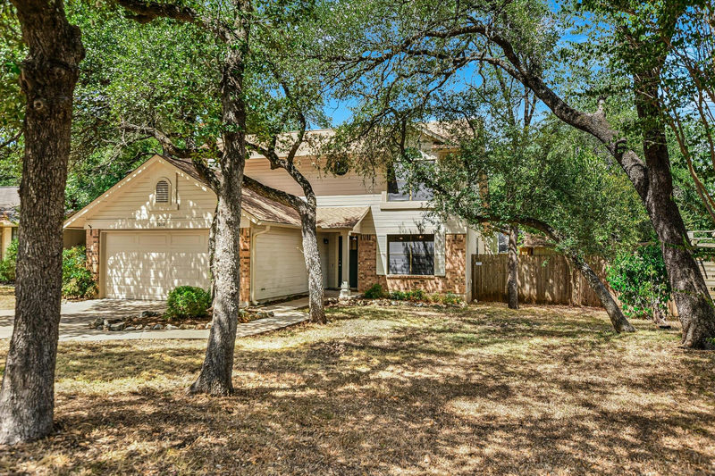 7010 Riverton Dr — exterior