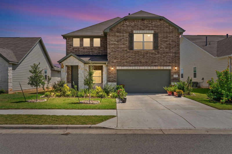 110 Palo Brea Loop — exterior