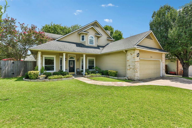 12500 Turkey Ridge Ct — exterior
