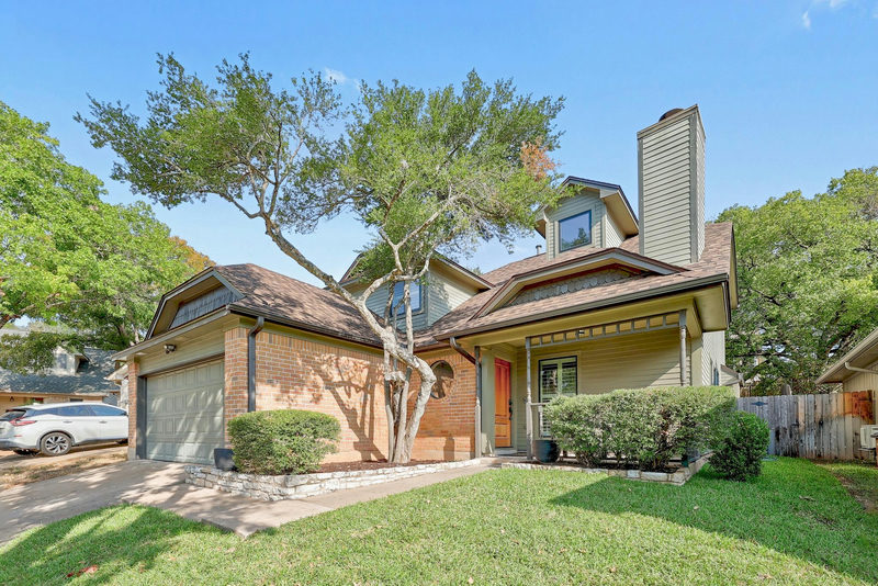 6306 Maury Holw — exterior