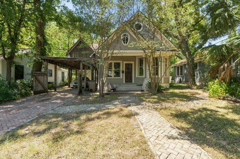 4510 Avenue G — exterior
