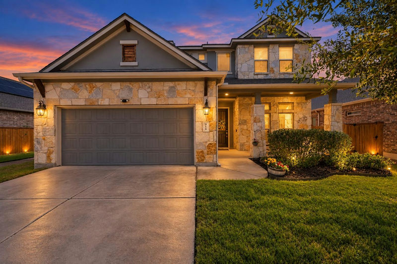 916 Isaias Dr — exterior